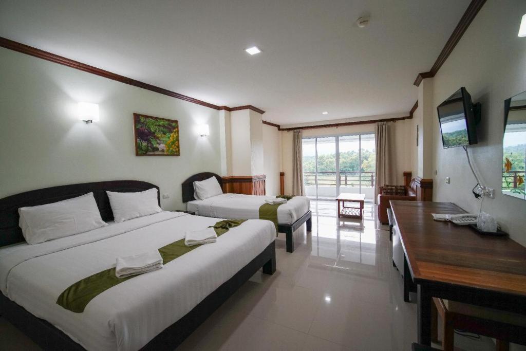 Sea Mountain Khanom Hotel Екстер'єр фото