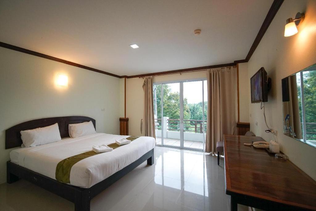 Sea Mountain Khanom Hotel Екстер'єр фото
