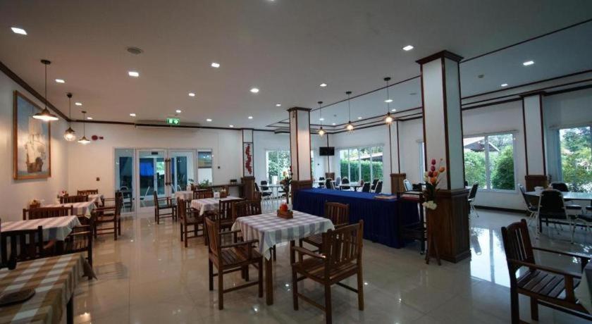 Sea Mountain Khanom Hotel Екстер'єр фото