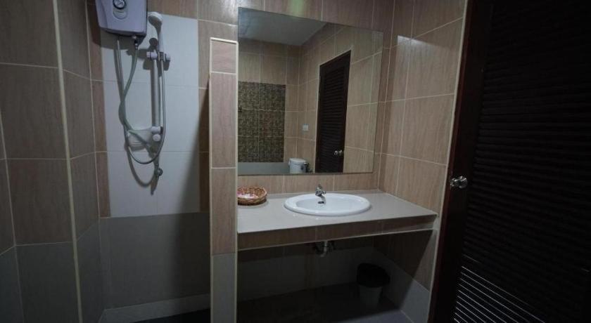 Sea Mountain Khanom Hotel Екстер'єр фото
